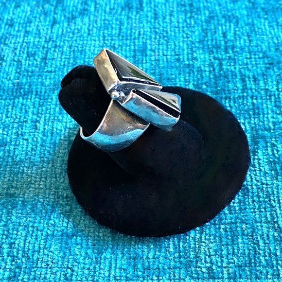 HANDMADE ONYX & STERLING ADJUSTABLE RING - Picture 3 of 5